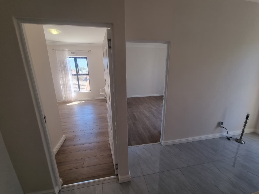 To Let 3 Bedroom Property for Rent in Rondebosch East Western Cape